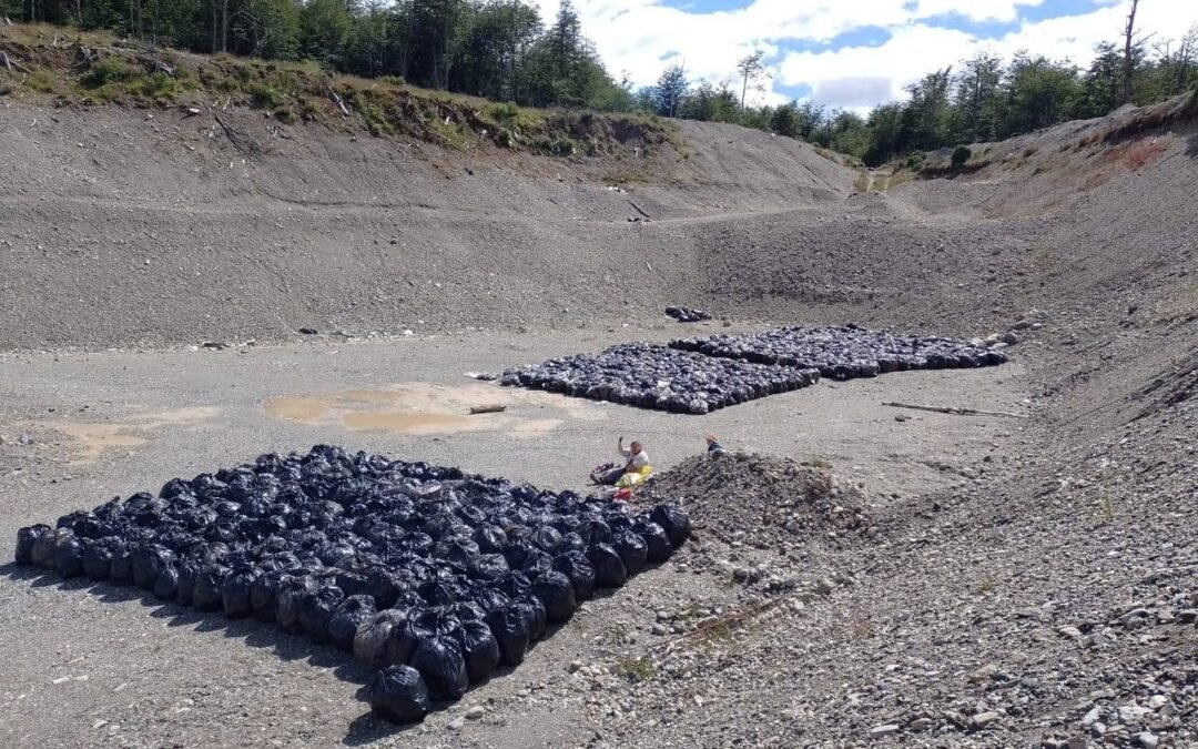 El Municipio de Tolhuin concretó la limpieza del relleno sanitario