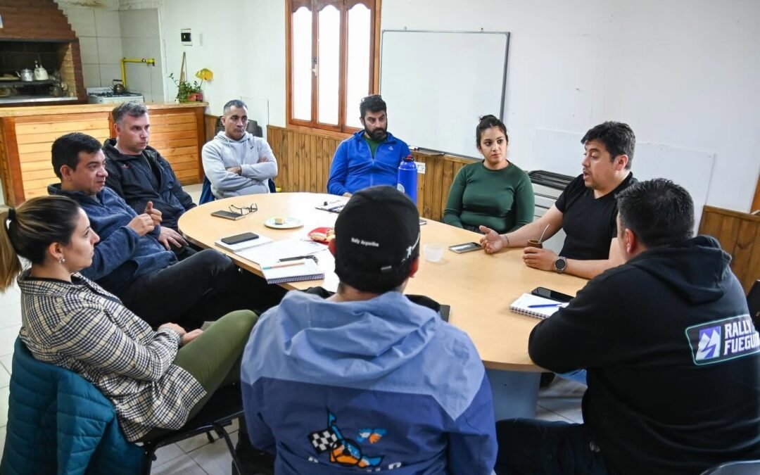 Avanzamos en una agenda conjunta para potenciar el deporte motor en Tolhuin