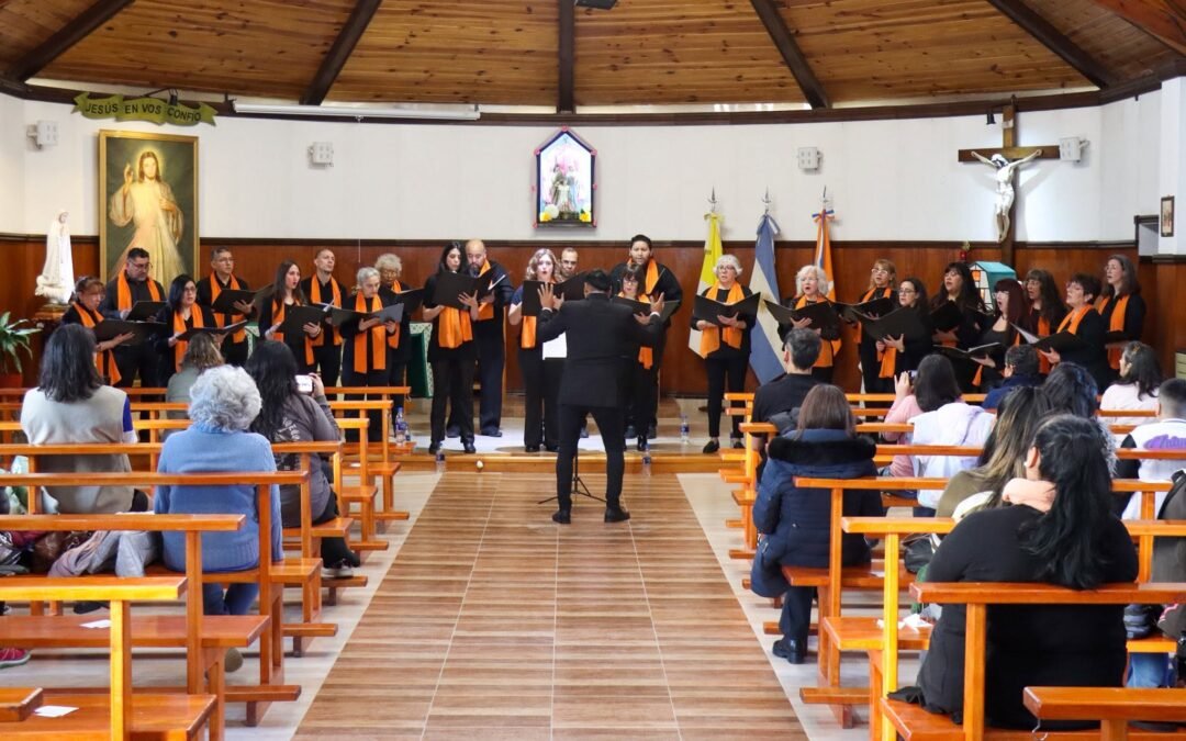 Voces que abrazan: una tarde especial de música en la Parroquia Sagrada Familia